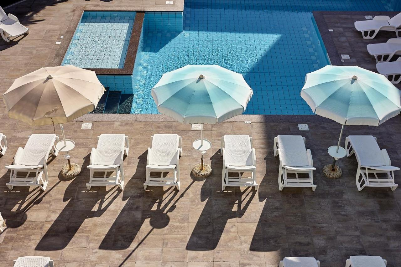 Golden Hotel Марина-ди-Чечина Экстерьер фото